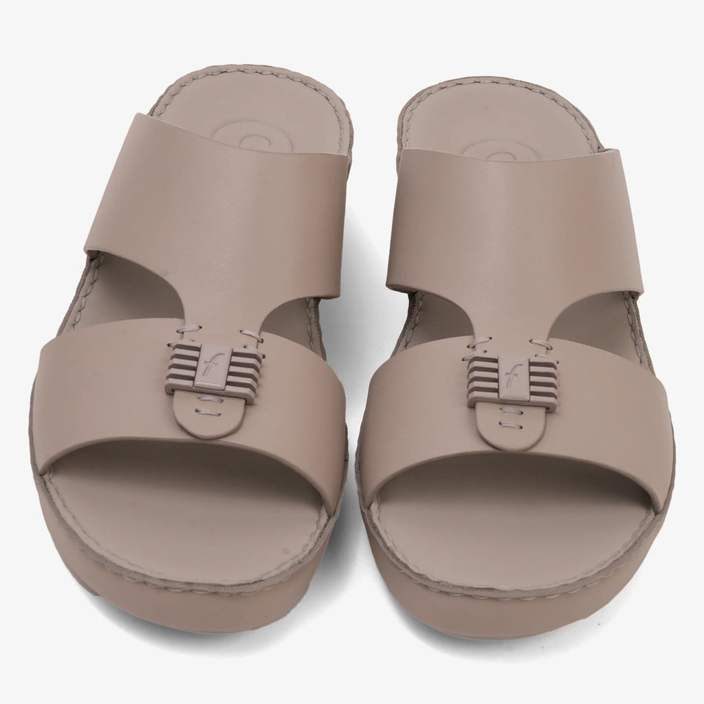 FARADA MENS SLIDE WITH TEXTURED BUCKLE SANDALS WARM GREY
