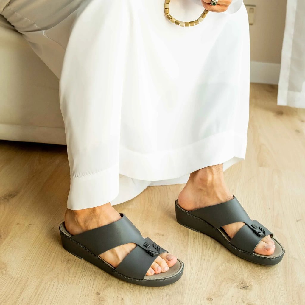 FARADA MENS UNIQUE TEXTURED WITH T-STAP SANDALS MIDNIGHT